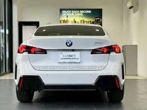 BMW 220i M SPORT 2025