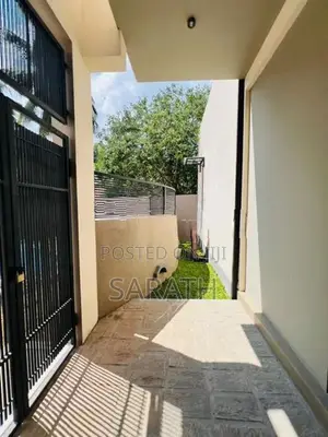 2 Storied Brand New House In Malabe