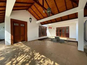Almost New Luxury 2 Story House For Sale In Battaramulla