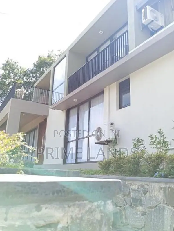 Kandy Victoria Reservoirs luxury Holiday villas