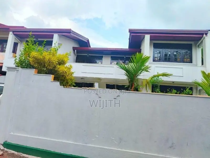 Two Story House for Sale in Pannipitiya