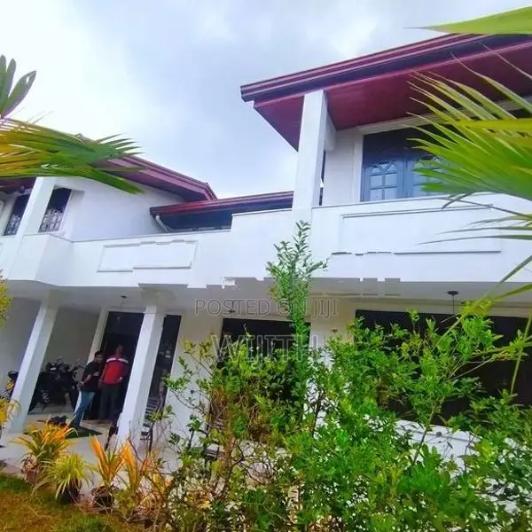 Two Story House for Sale in Pannipitiya