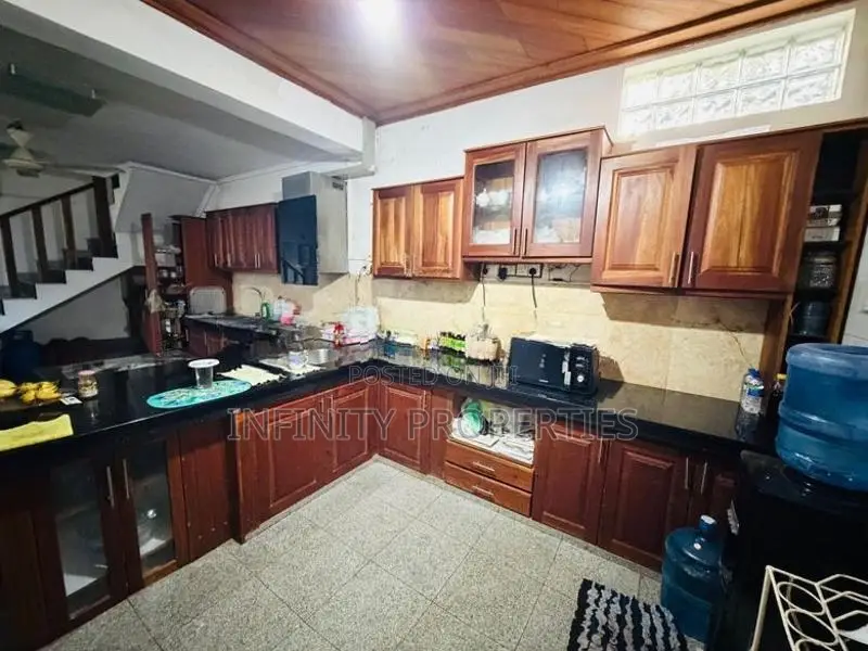 (AFA897) 19.5 p land with Single story house Sale At Thalawathugoda