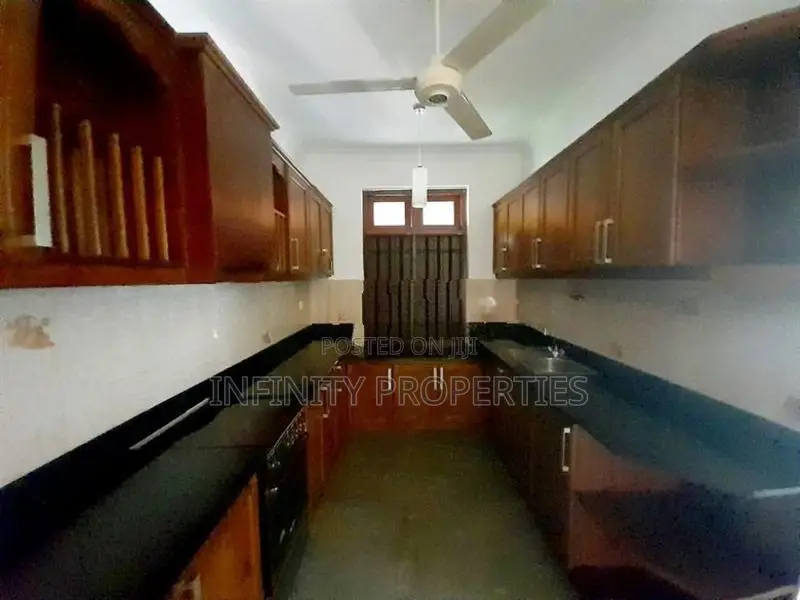 02 Story House Sale at Mirihana Nugegoda