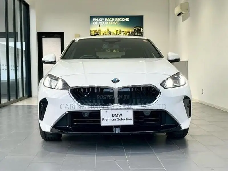 BMW 220i M SPORT 2025