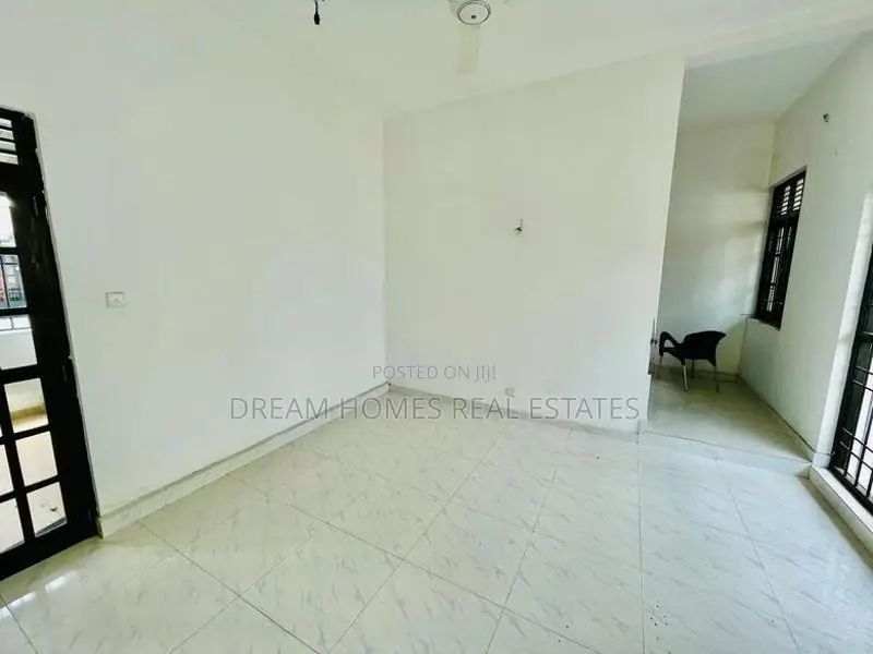 Prime 5-Bed House with Annex – Kiribathgoda