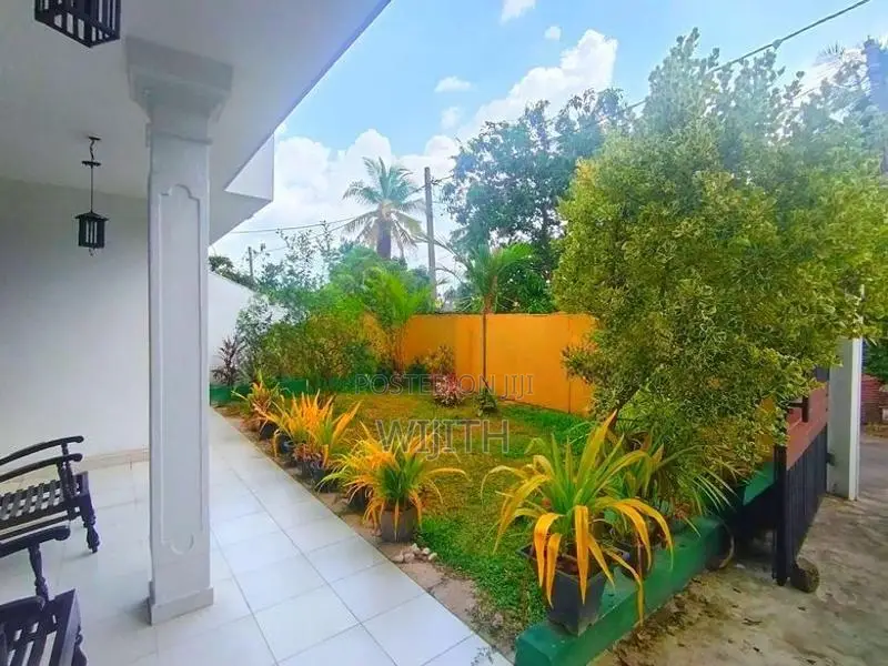 Two Story House for Sale in Pannipitiya