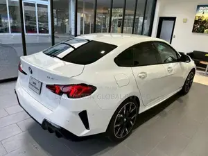 BMW 220i M SPORT 2025