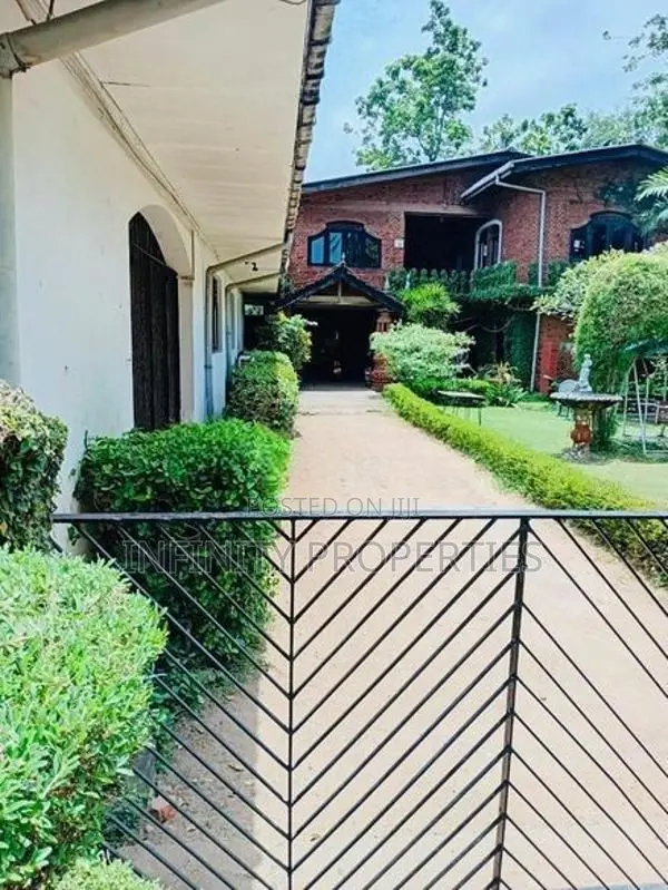 (AFA887) 40 P With House Sale At Sri Dhammadara Mawatha, Ratmalana.