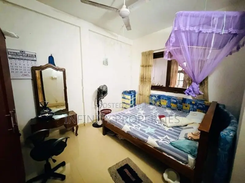 (AFA900) 02 Story Unit house Sale At පිලියන්දල සුවාරපොල