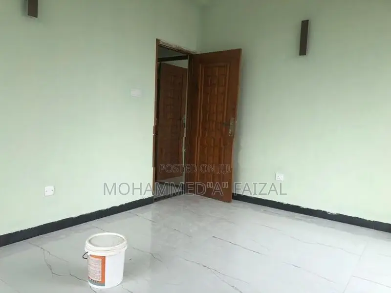 Apartment for Sale in Pamankada Road Colombo.06