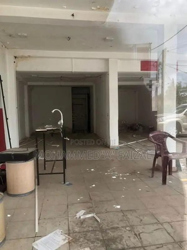 Commercial Building for Sale in Kalubowila Hospital Road