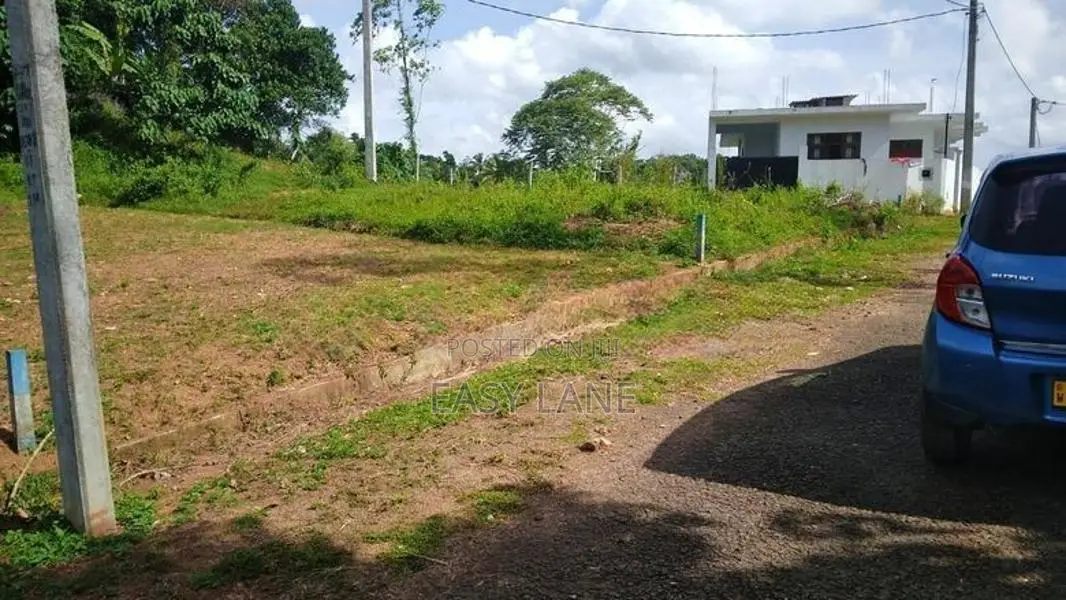 කහතුඩුව Highway පිවිසුමට 2.5km දුරින් වටිනා ඉඩමක්