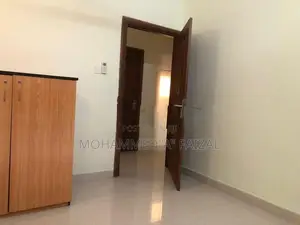 Apartment for Rent in Layards Road Bambalapity Colombo.04