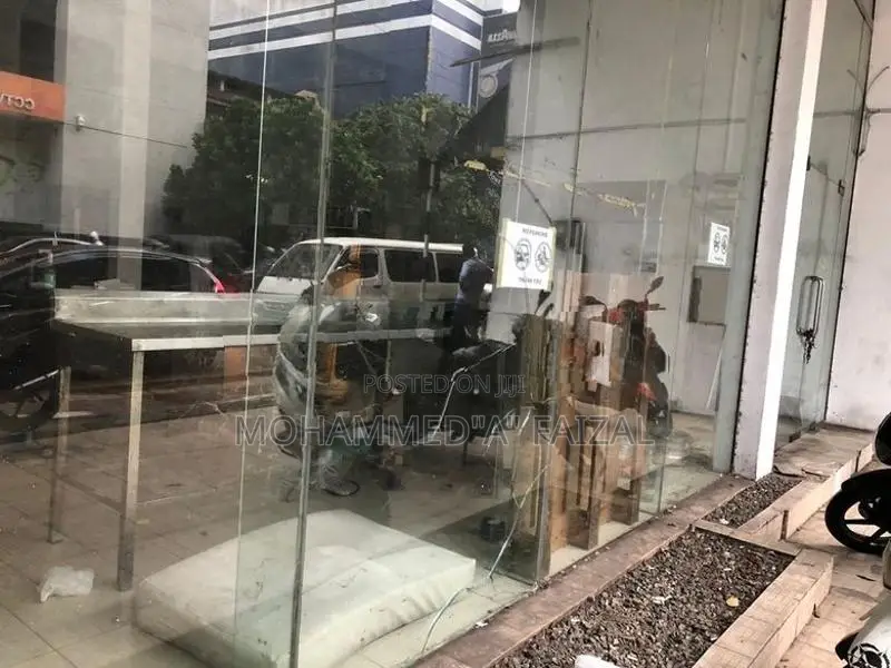 Commercial Building For Rent in Duplication Road Bambalapity Colombo.0