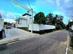 9 Perches Bare Land For Sale In Boralesgamuwa
