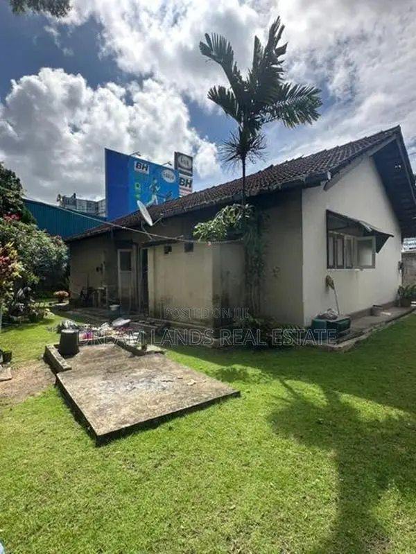 Rajagiriya Highly Commercial Land for Sale ( RL - 572 )
