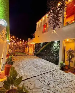 With Pool - Beautiful Mordern 2 Storied House in Kurusa Handiya