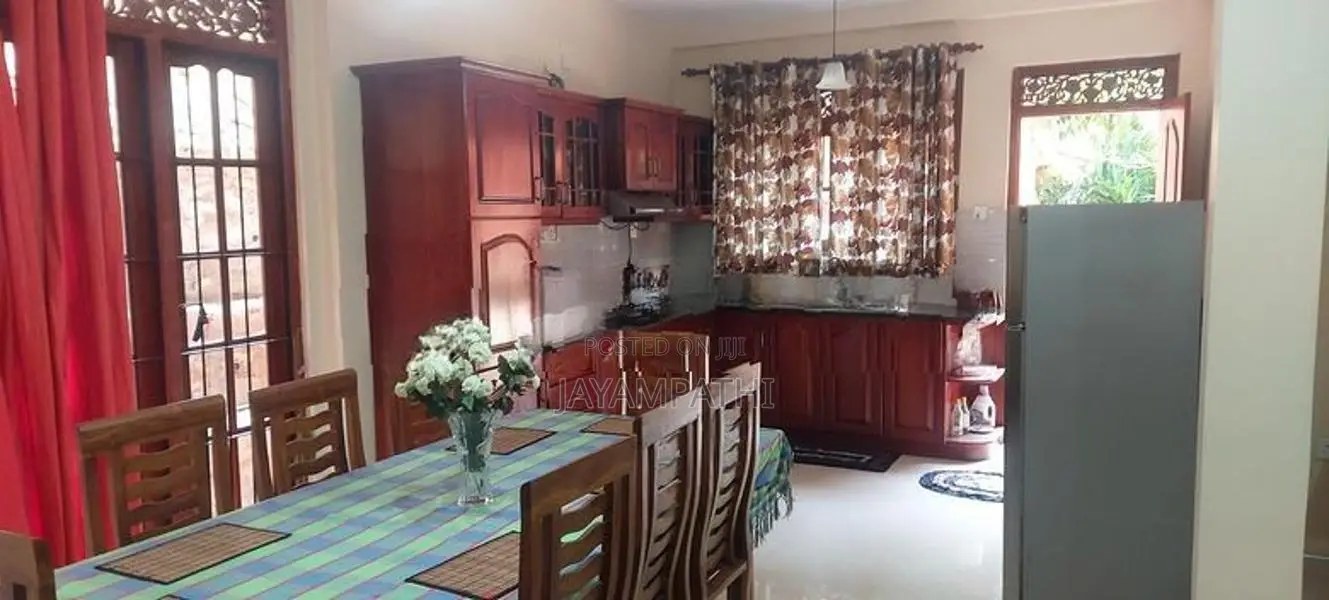 upstair House for sale in panideniya,( peradeniya)