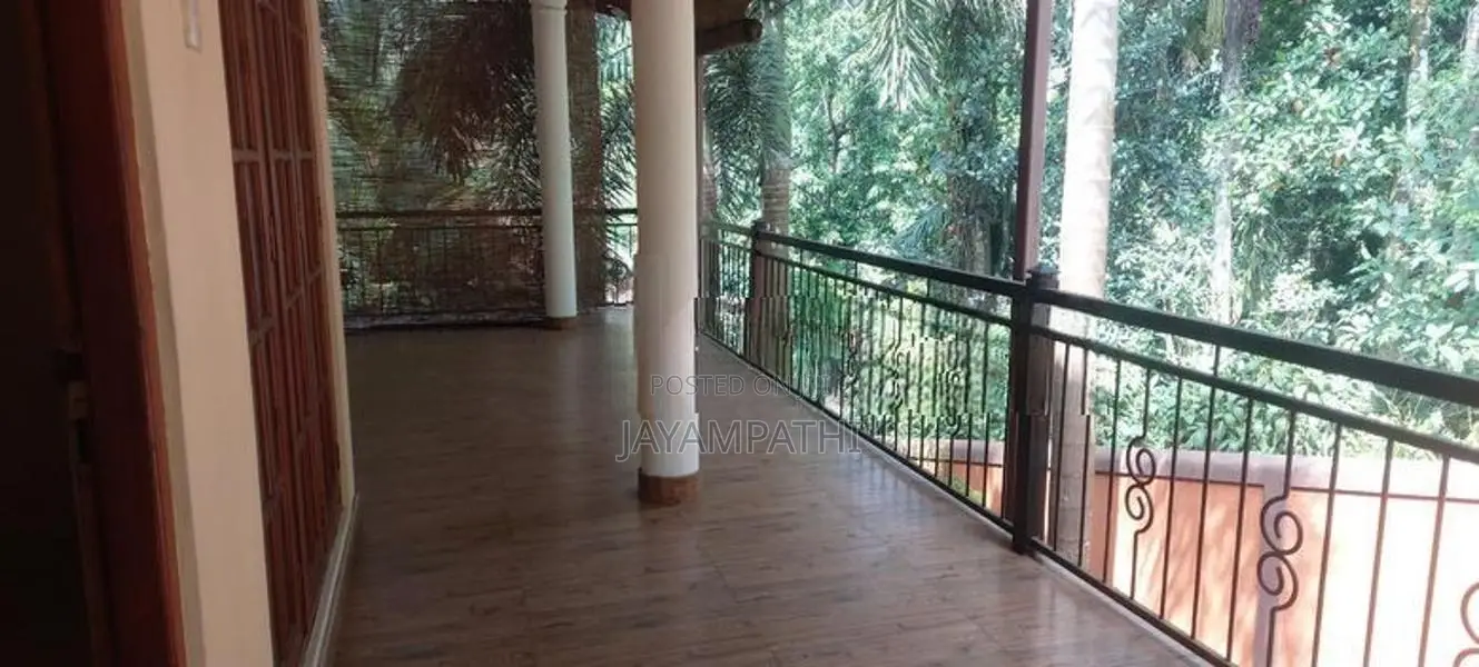 upstair House for sale in panideniya,( peradeniya)