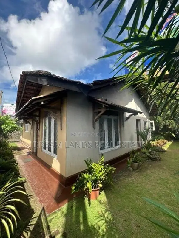 Rajagiriya Highly Commercial Land for Sale ( RL - 572 )