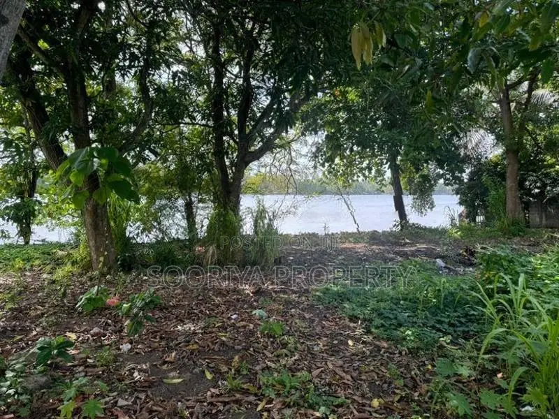Water Front Land for Sale in Piliyandala Moratuwa