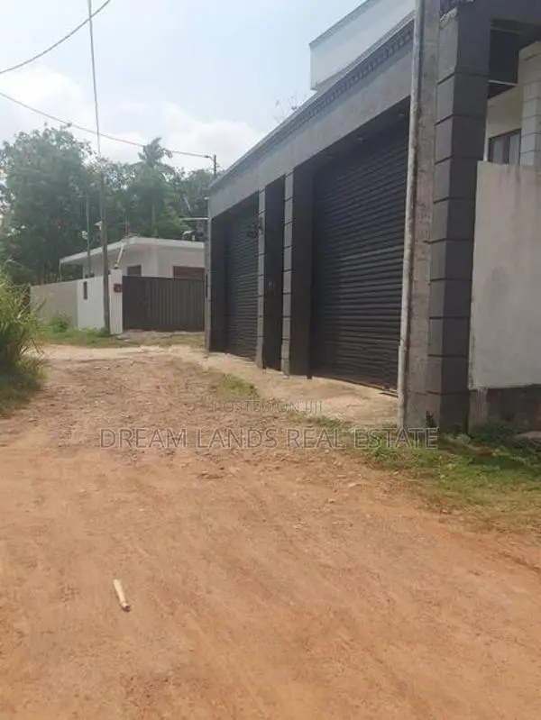 Maharagama Land For Sale in watagadara