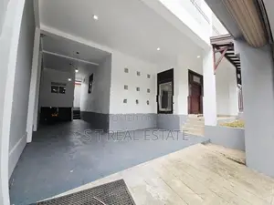 Modern Designed Luxury 3 Storey House for Sale in Homagama