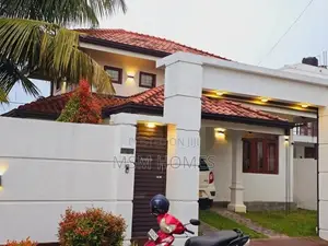 Luxury House with Fully Furniture For Sale in Negombo