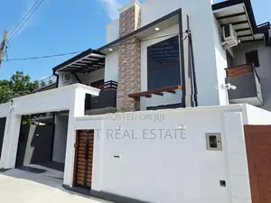 Newly Build Luxury Two Storey House for Sale in Piliyandala Town