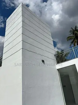 House with Solar Power Homagama - Near Hospital