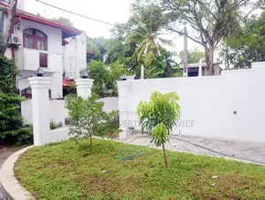 Commercial Building for Sale in Nawala