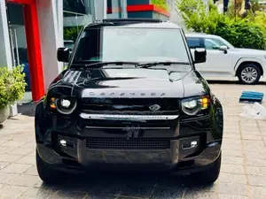 Land Rover Defender Dynamic HSE 2024