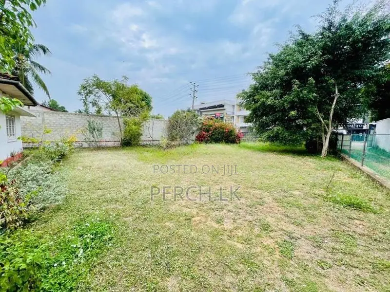 Warehouse Space For Sale in Hendala Main Road, Wattala