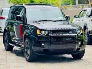 Land Rover Defender Dynamic HSE 2024