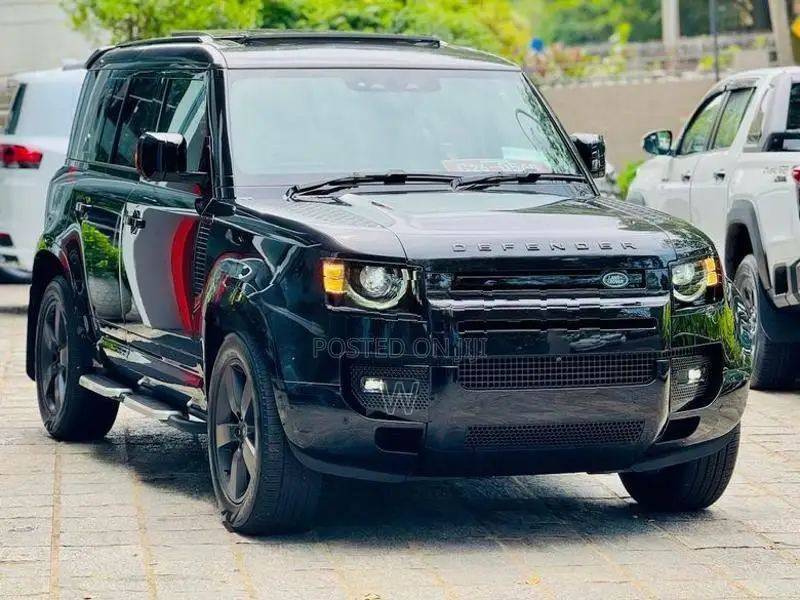 Land Rover Defender Dynamic HSE 2024