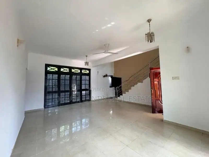 5BED HOUSE FOR RENT IN BATTARAMULLA (SP1061)