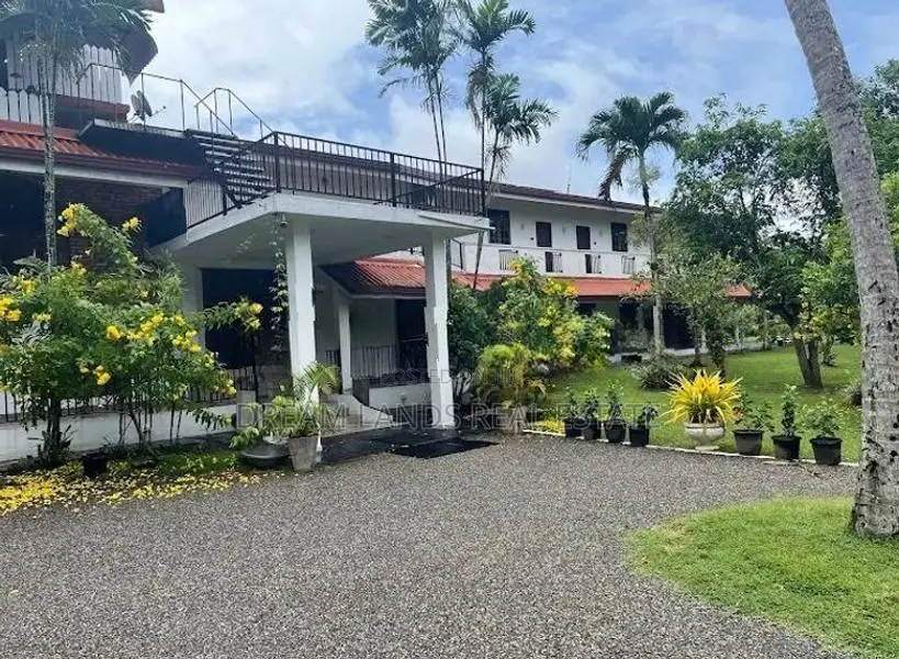 COMMERCIAL PROPERTY FOR SALE IN PILIYANDALA WITH FURNITURES (SP1063)