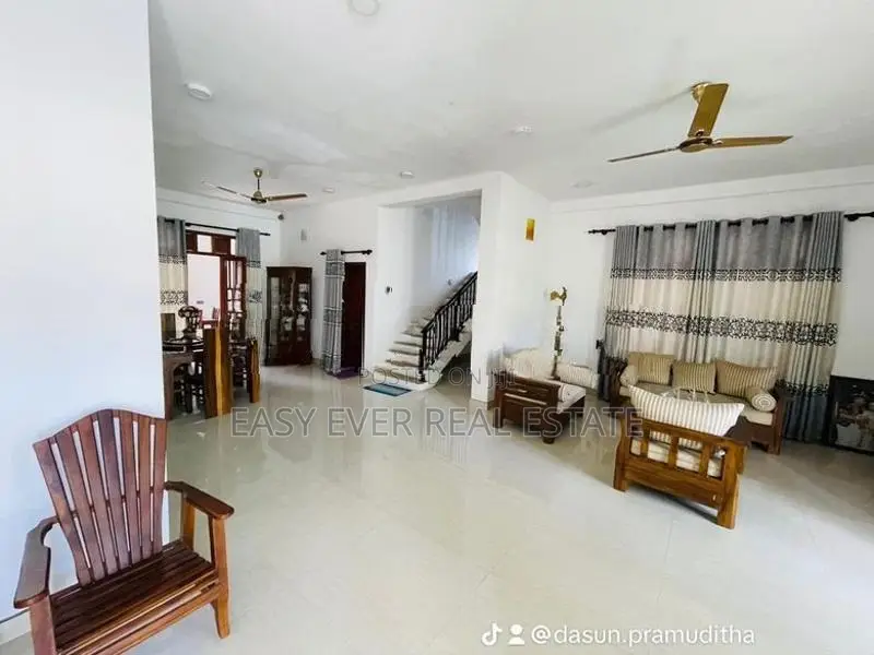 House for sale in kaduwela