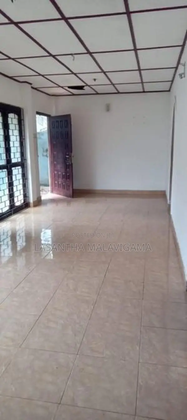 17 Perch Single Storey House for sale at Athurugiriya