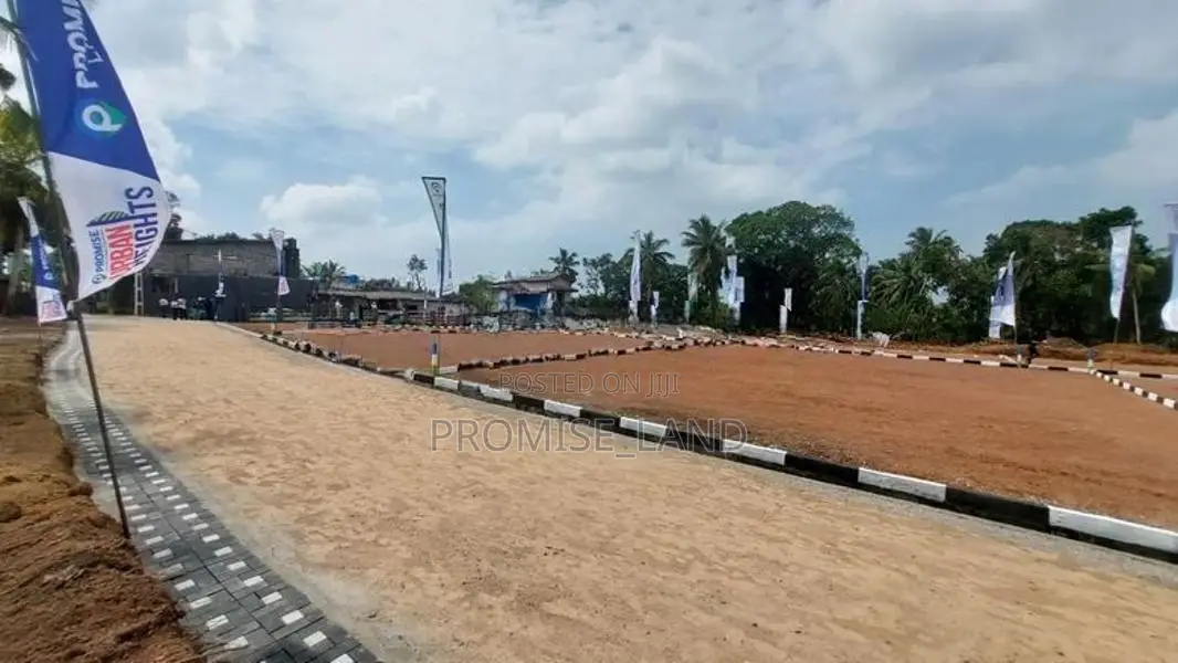 පානදුර ගොරකාන ඉඩමක් M20