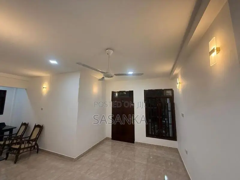 Kaduwela Prime Location Luxury Two Story House For sale