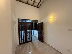 Kaduwela Prime Location Luxury Two Story House For sale