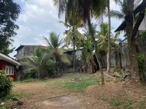 10 Perch Superb Land for Sale - Walking Distance to High-Level Road