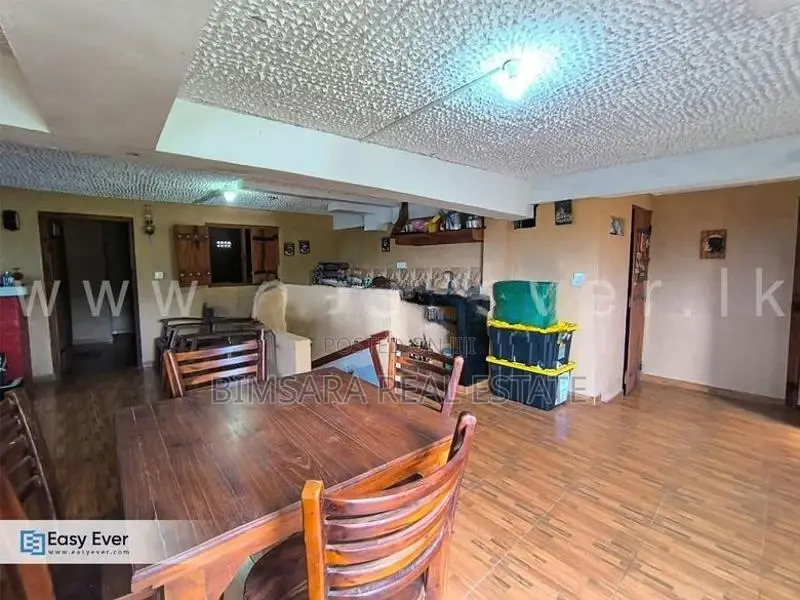 Spacious Multi-Unit Luxury Residence in Paradeka, Kandy | SH15305