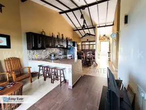 Spacious Multi-Unit Luxury Residence in Paradeka, Kandy | SH15305