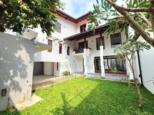 Modern Designed Luxury 3 Storey House for Sale in Pita Kotte