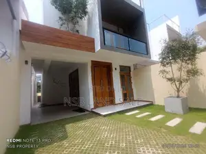 Brand New Luxury House for Sale in Pelawaththa