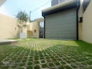 Brand New Luxury House for Sale Pelawaththa