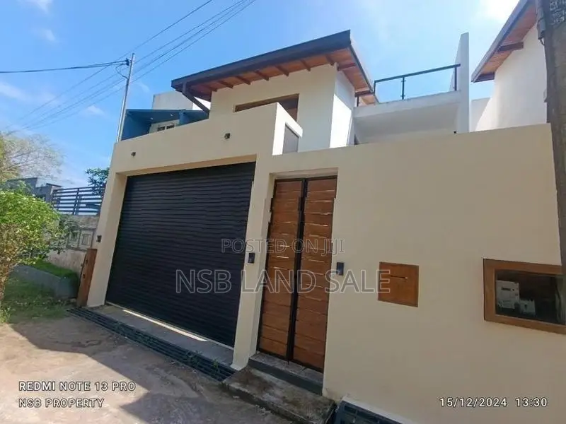 Brand New Luxury House for Sale in Thalawatugoda